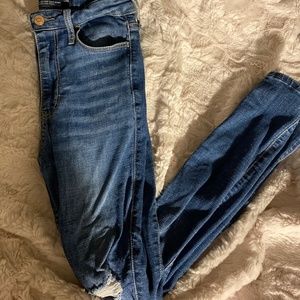 Hollister jeans
